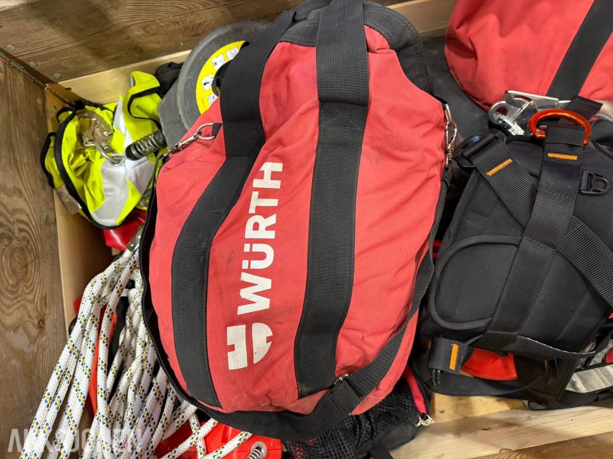 Würth fallsikringsutstyr med fallblokker seler og tau
