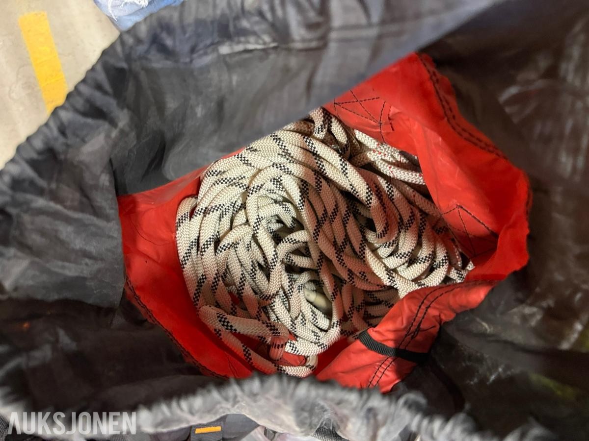 Würth fallsikringsutstyr med fallblokker seler og tau