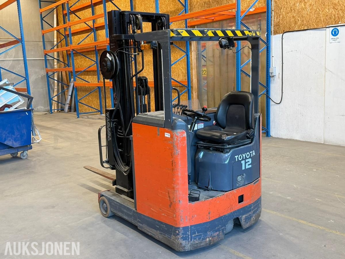 1997 Toyota 6FBRE12 skyvemasttruck 