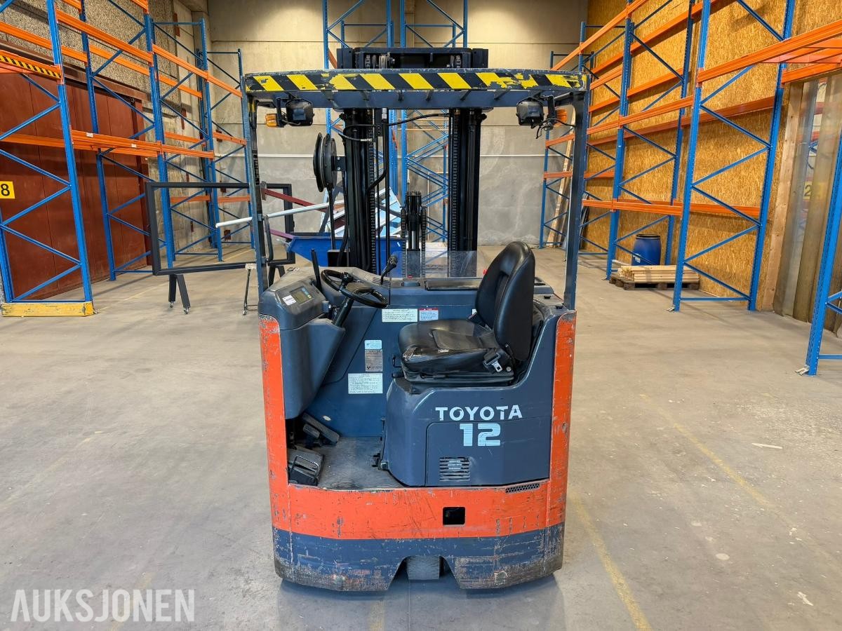1997 Toyota 6FBRE12 skyvemasttruck 