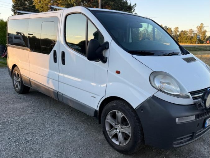 2005 Opel Vivaro 1.9 101hk 6 seter Hengerfeste 105 255km