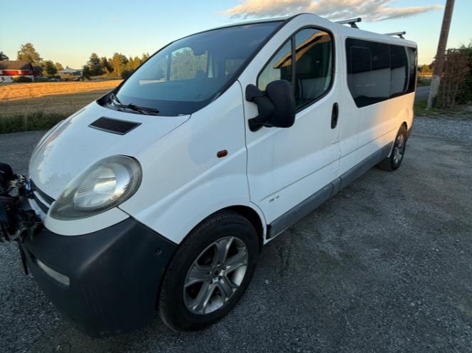 2005 Opel Vivaro 1.9 101hk 6 seter Hengerfeste 105 255km