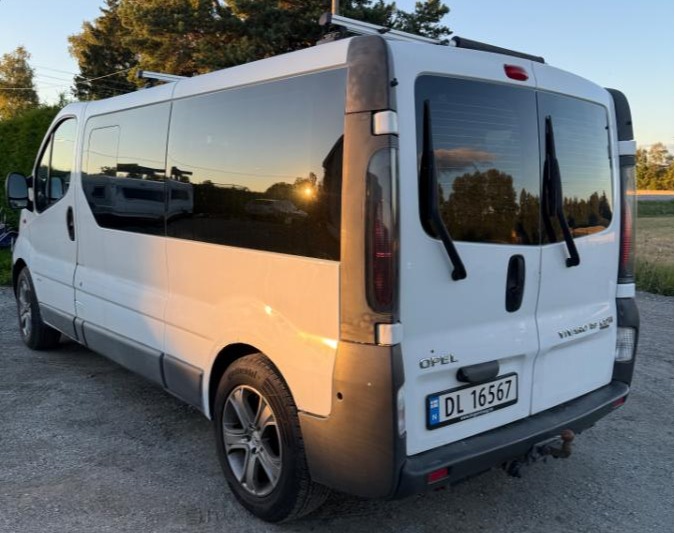 2005 Opel Vivaro 1.9 101hk 6 seter Hengerfeste 105 255km