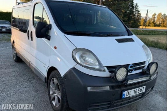 2005 Opel Vivaro 1.9 101hk 6 seter Hengerfeste 105 255km