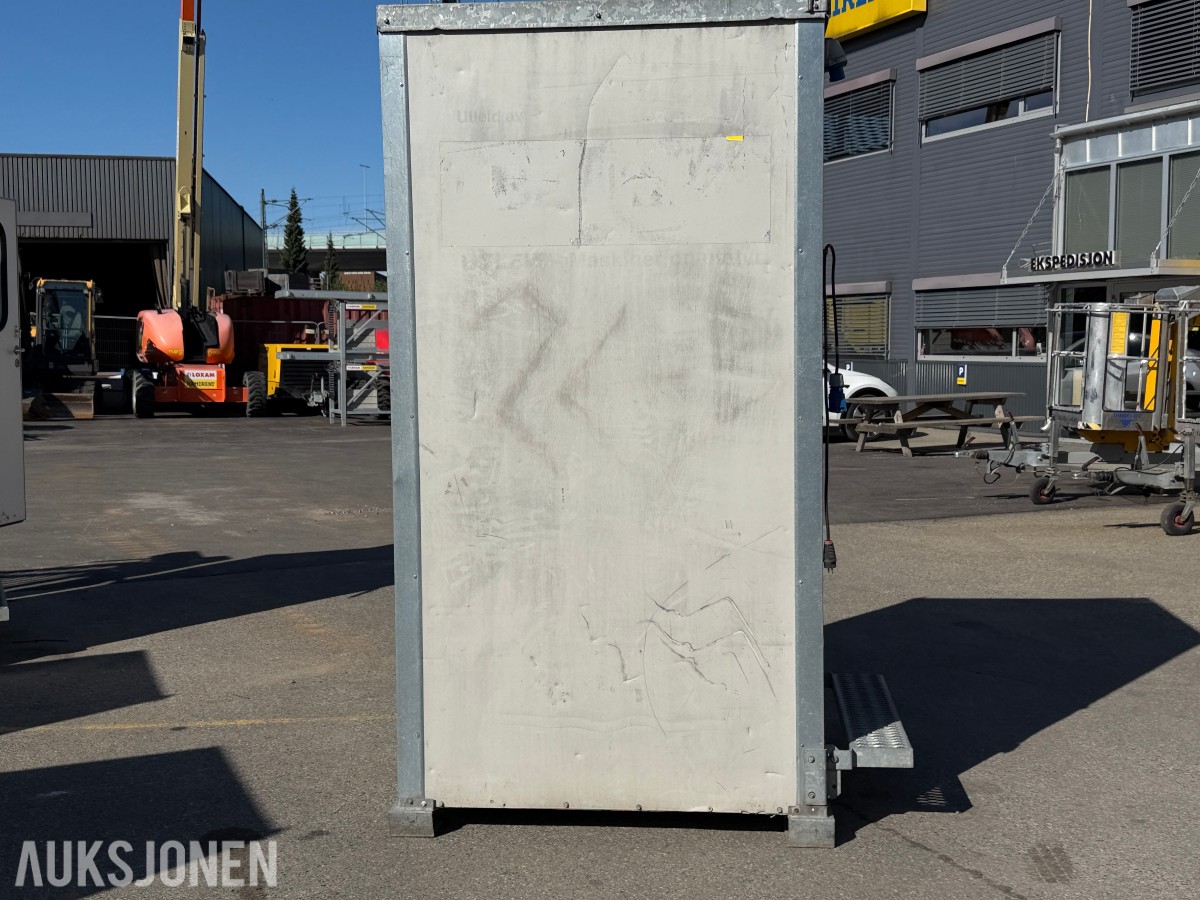 Danfo toalett med strøm og lys