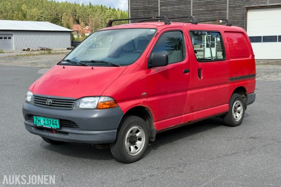 2004 Toyota HIACE 2.5-102 D 4WD – 219000 km - 102 hk – Rep.objekt
