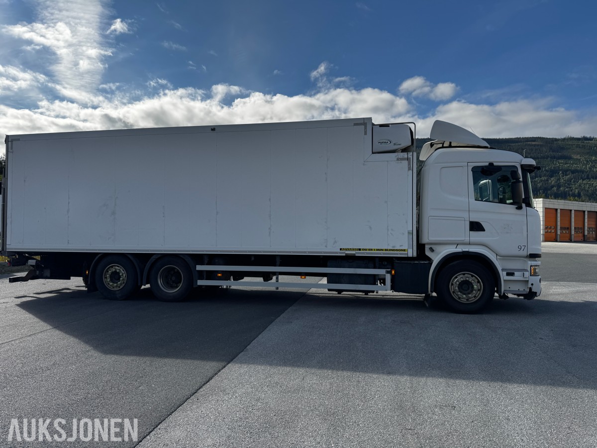 2018 Scania G 490 kjølebil med løftelem. 