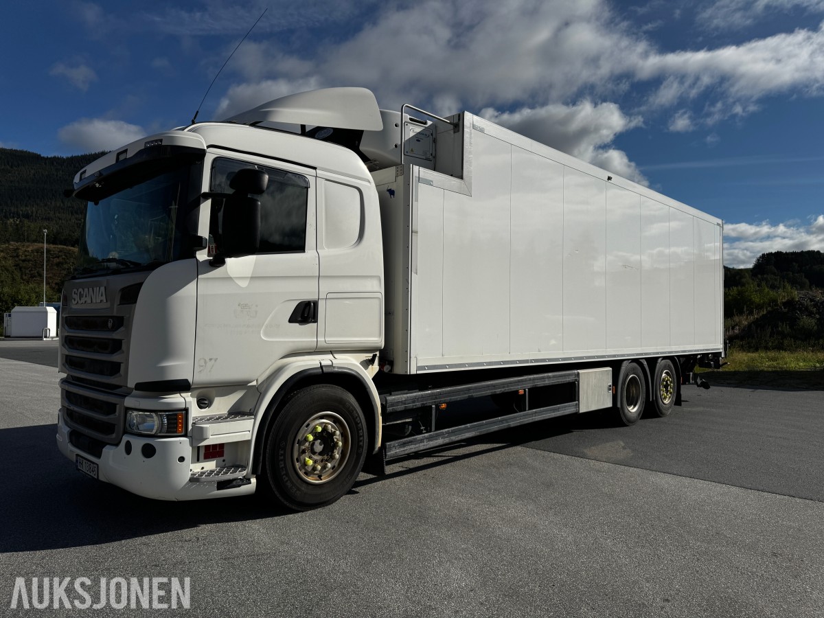2018 Scania G 490 kjølebil med løftelem. 