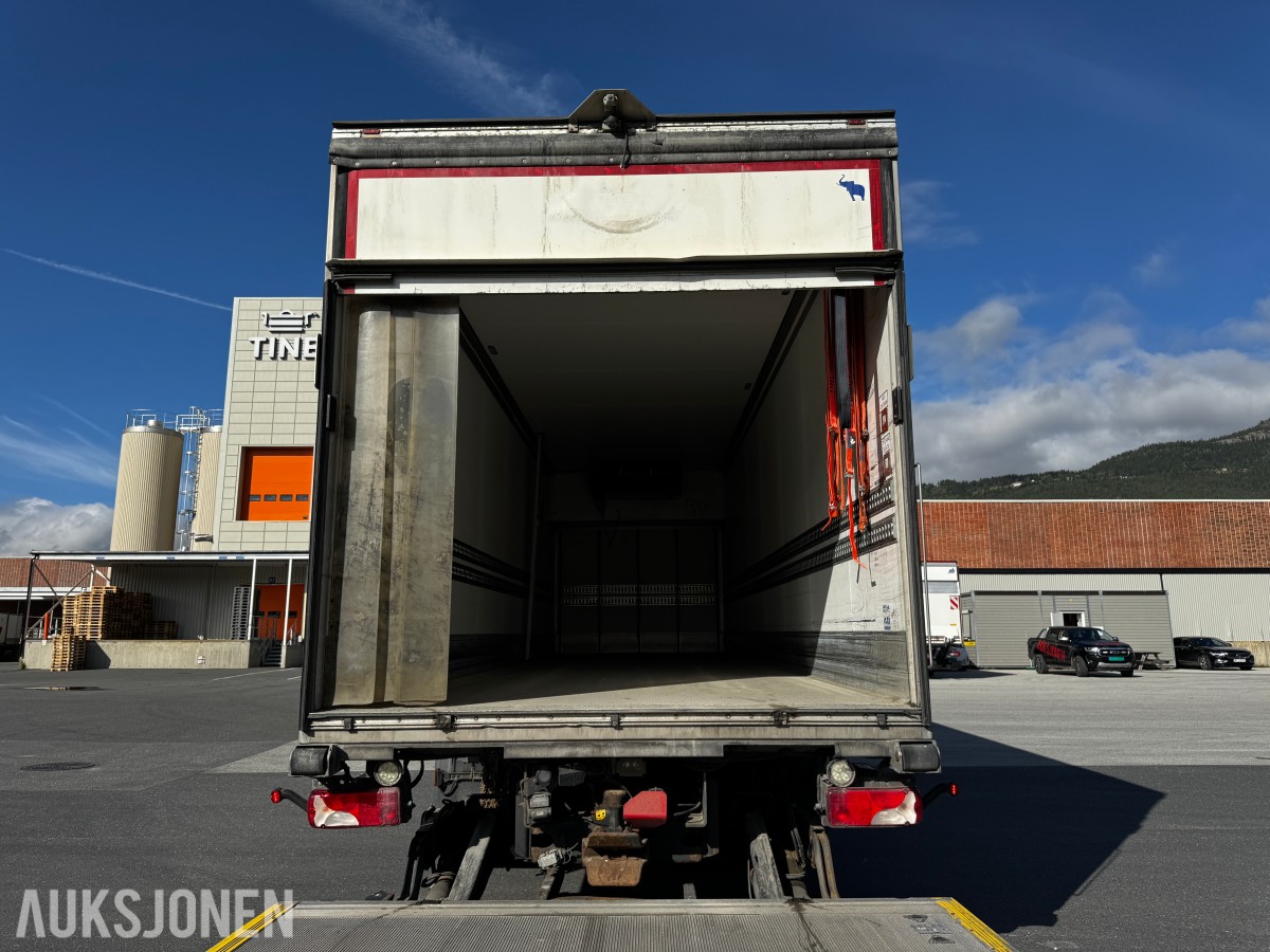 2018 Scania G 490 kjølebil med løftelem. 