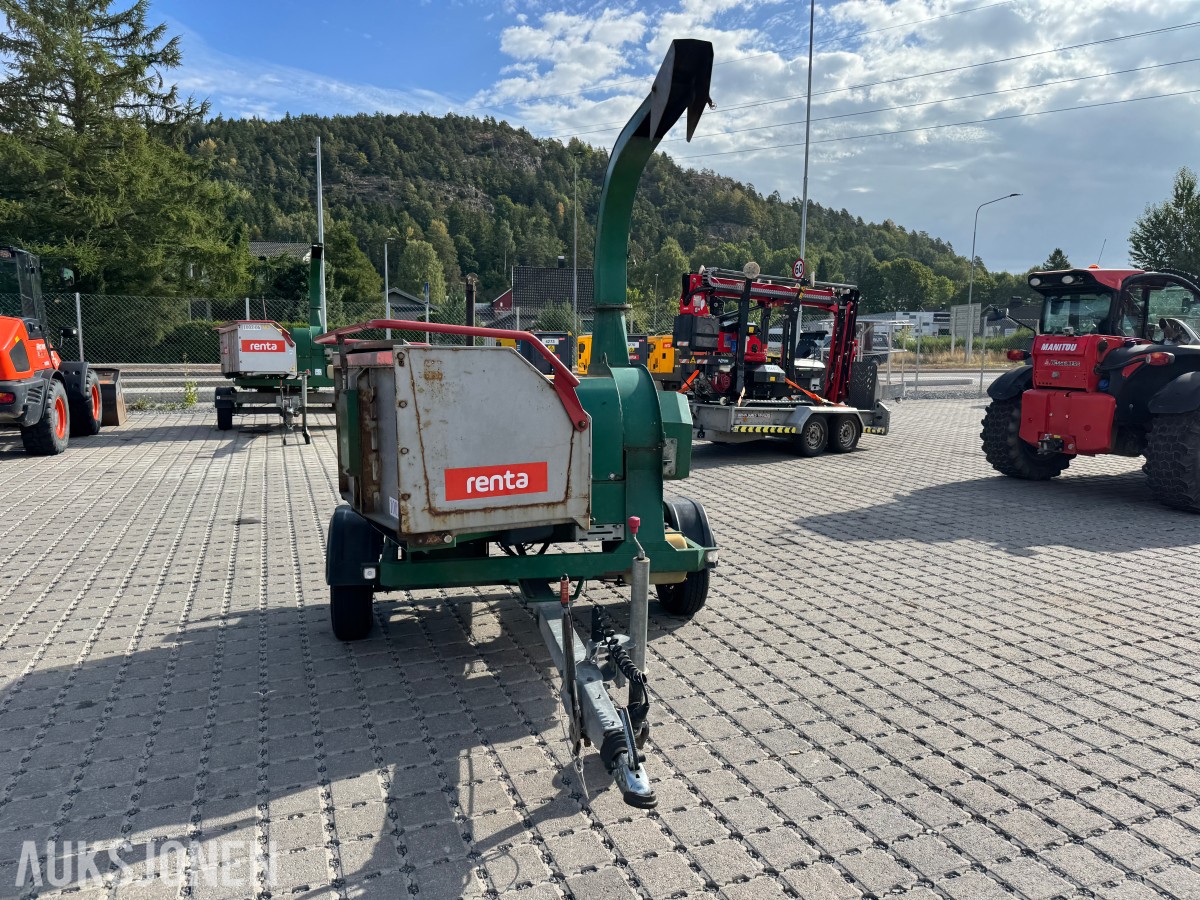2015 NHS 180M flishugger, hengerunderstell, starter og går