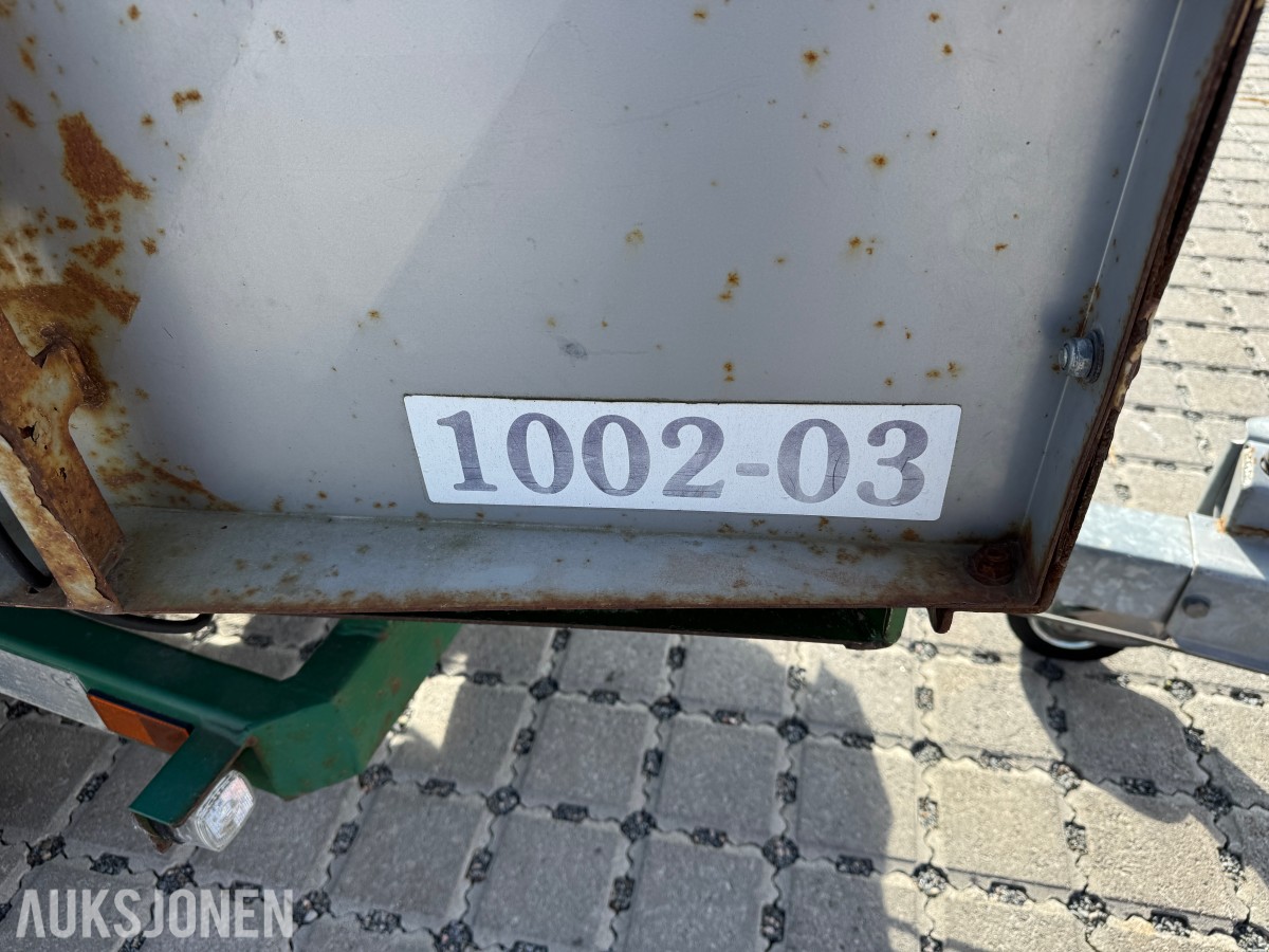 2015 NHS 180M flishugger, hengerunderstell, starter og går