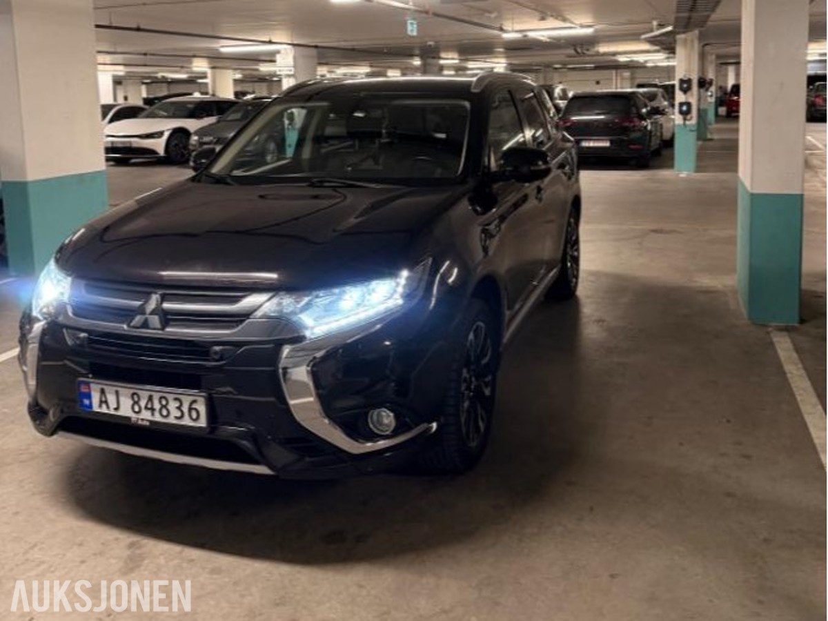 2016 Mitsubishi Outlander PHEV 2.0 Hybrid 202HK 4WD ACC, Hengerfeste, Ryggekamera