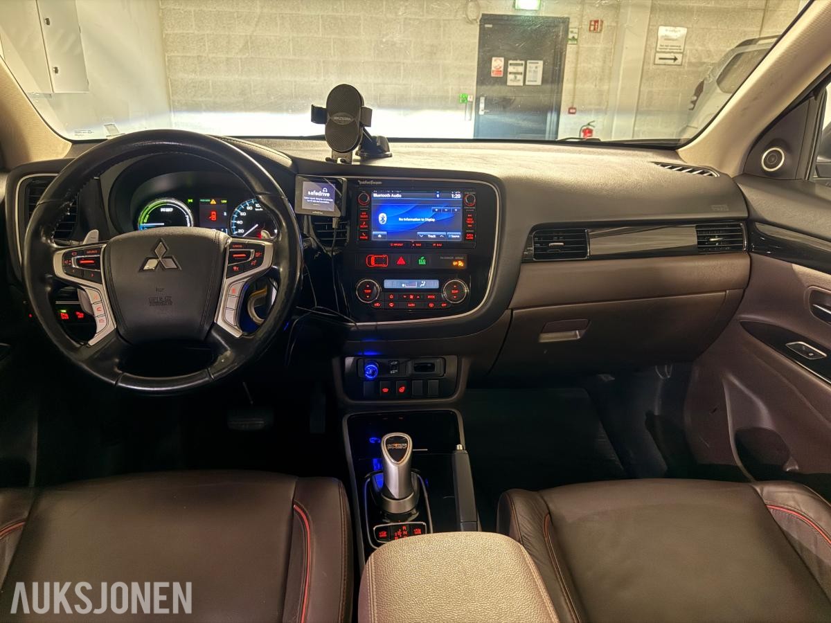 2016 Mitsubishi Outlander PHEV 2.0 Hybrid 202HK 4WD ACC, Hengerfeste, Ryggekamera