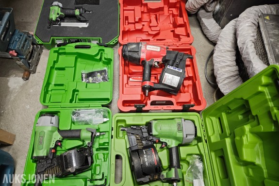 Pneumatiske festeverktøy - ESSVE og haubold - fire coilspiker- og klammerpistoler - med kofferter