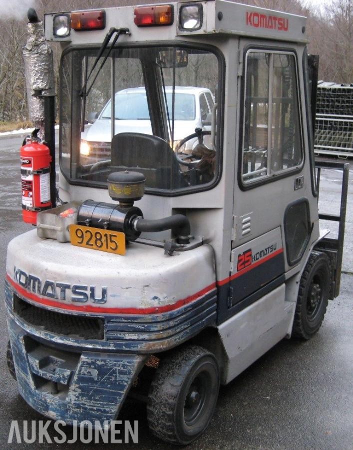 1991 Komatsu FD25-11 Dieseldrevet Motvektstruck