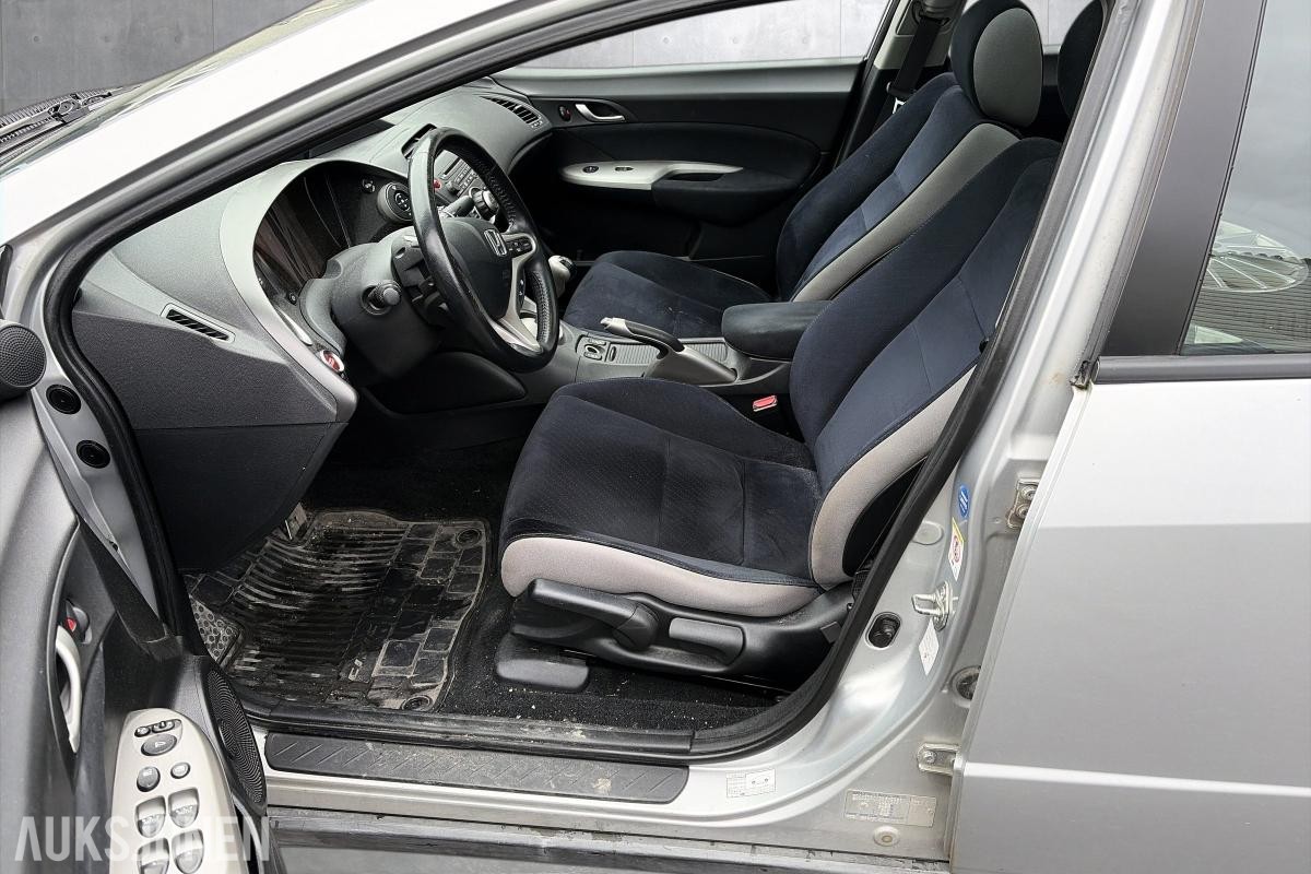 2008 Honda Civic 1.8 140 HK HENGERFESTE NAVI TAKLUKE CRUISE