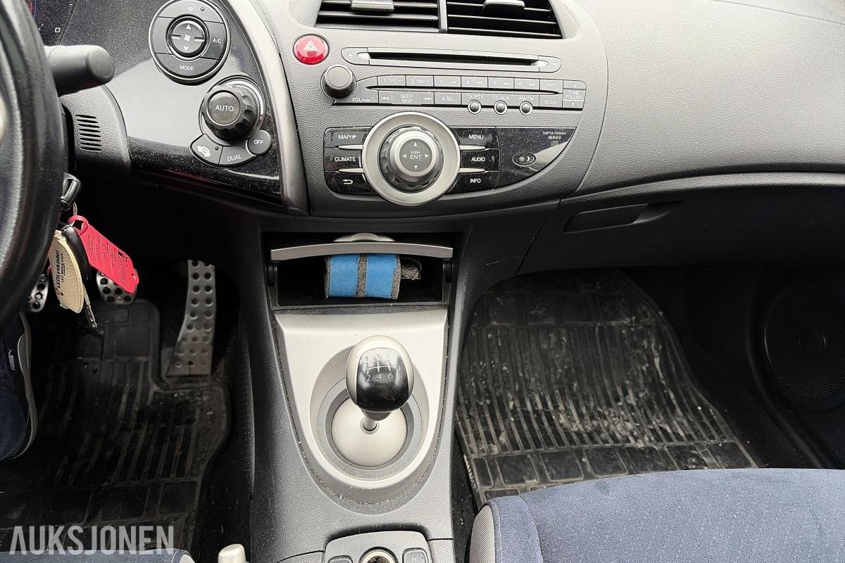 2008 Honda Civic 1.8 140 HK HENGERFESTE NAVI TAKLUKE CRUISE