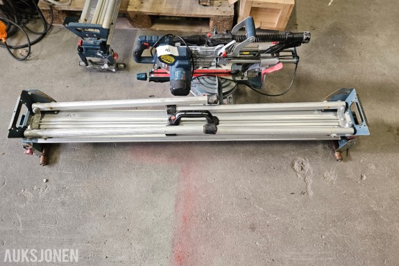 Bosch GCM 8 SJL Professional kapp- og gjærsag - 1600W - sagblad Ø216 mm - med trekkfunksjon - og Bosch GTA 3800 sagbukk