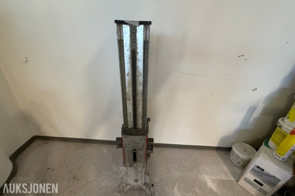 Borestativ for kjerneboring