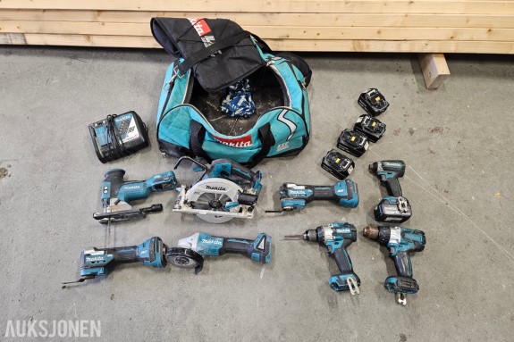 Makita 18V LXT verktøysett - sirkelsag DHS680 - vinkelsliper DGA506 - stikksag DJV181 - multiverktøy DTM52 - 4 batterier 5,0Ah og lader