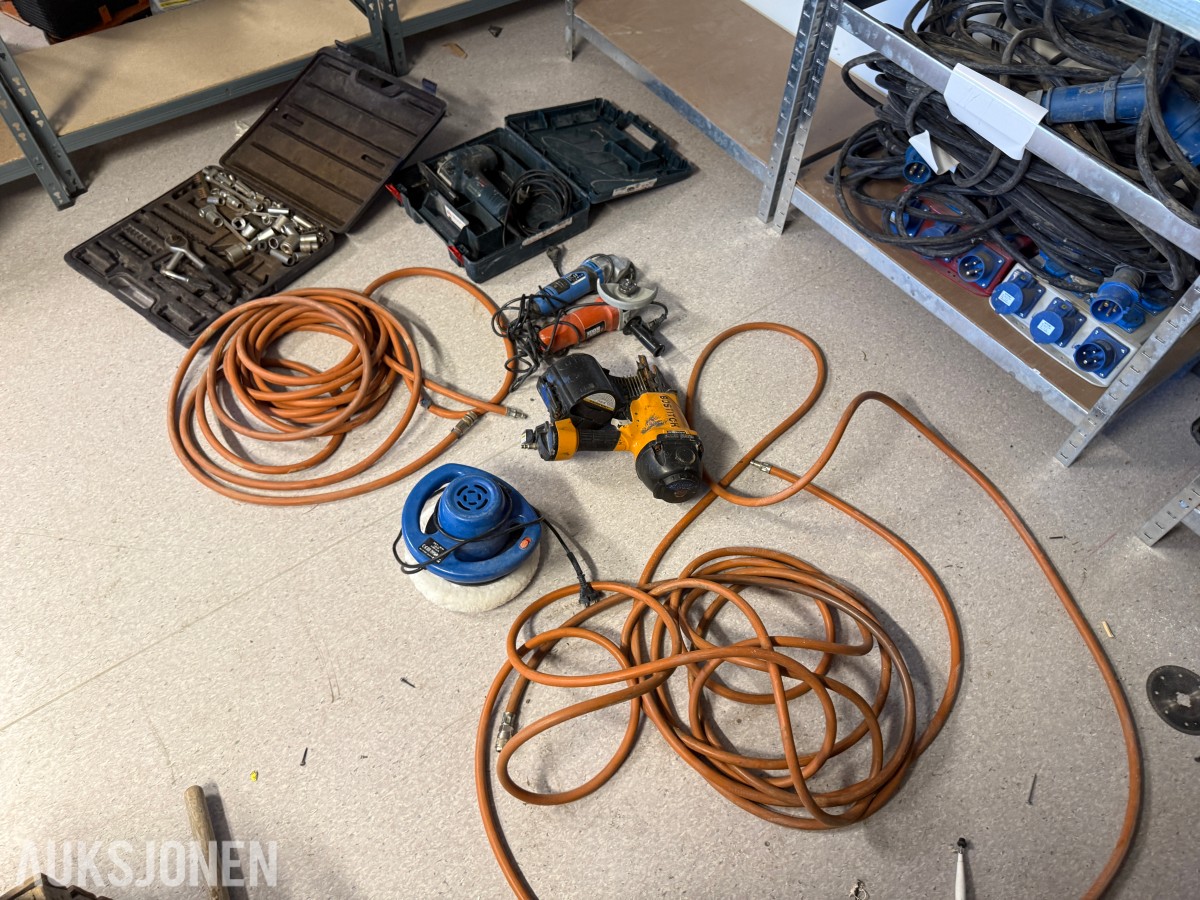 Verktøy og utstyr – Bosch, Bostitch, Black & Decker og Biltema
