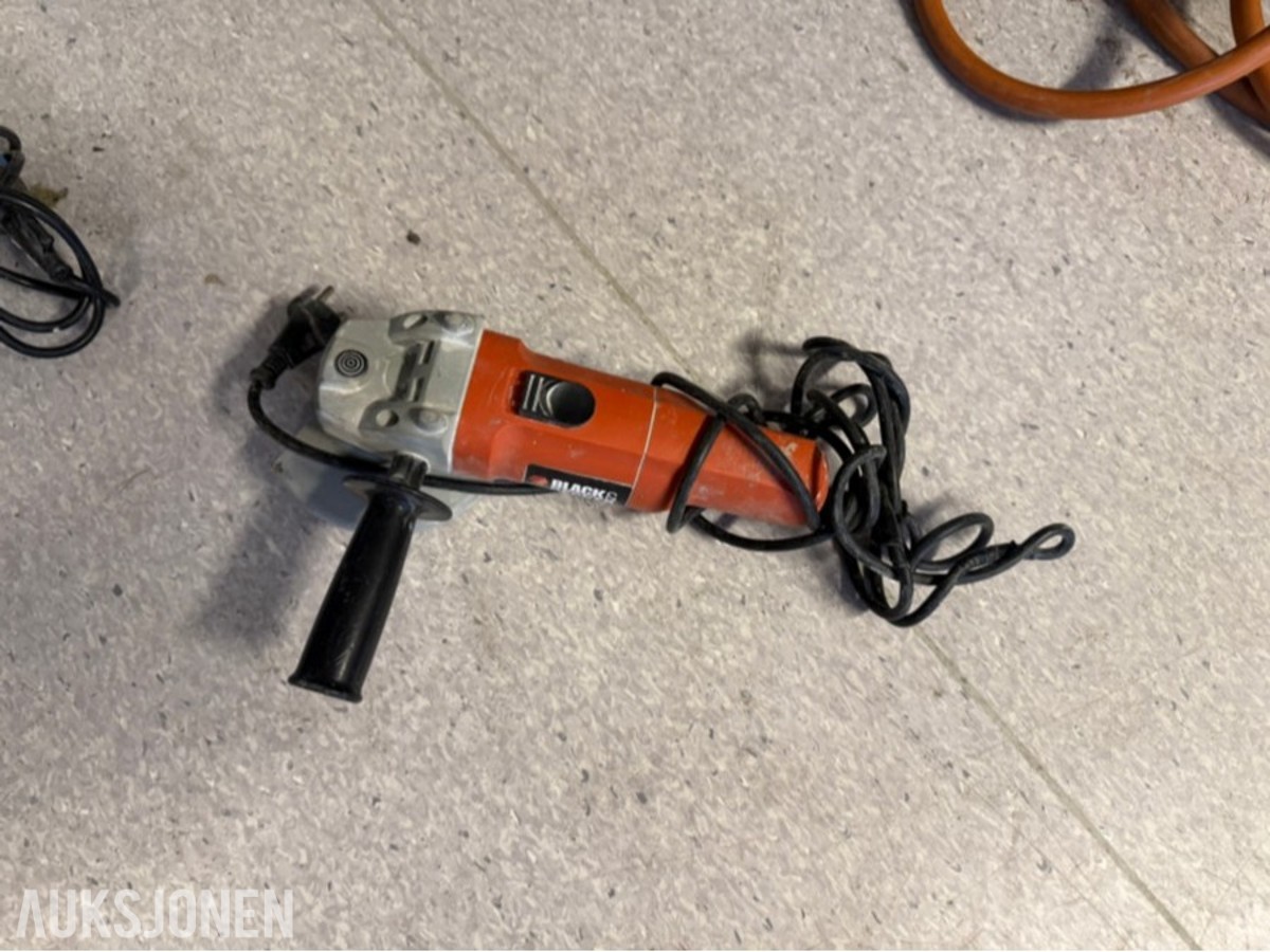 Verktøy og utstyr – Bosch, Bostitch, Black & Decker og Biltema