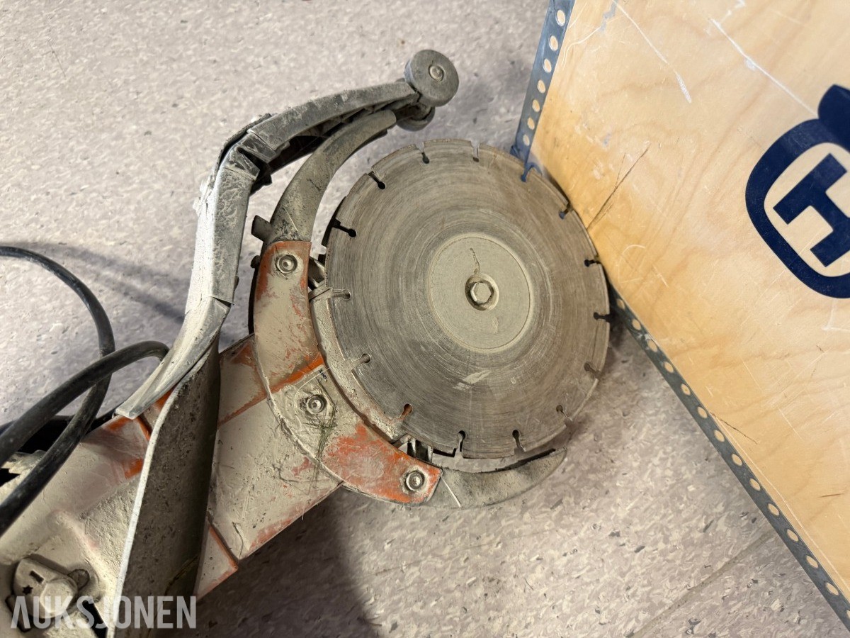 Husqvarna K 3000 Cut-n-Break betongsag med kasse og tilbehør