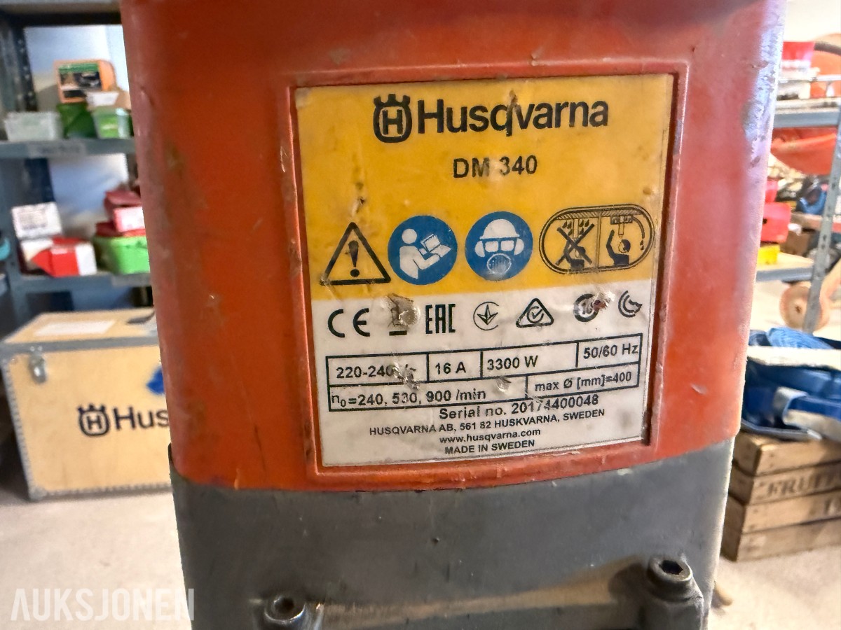 Husqvarna DM 340 kjernebormaskin med 2 diamantborkroner