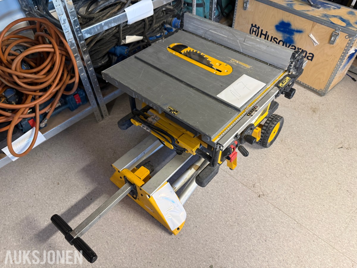 DeWalt DWE7492-QS bordsag 2000 W