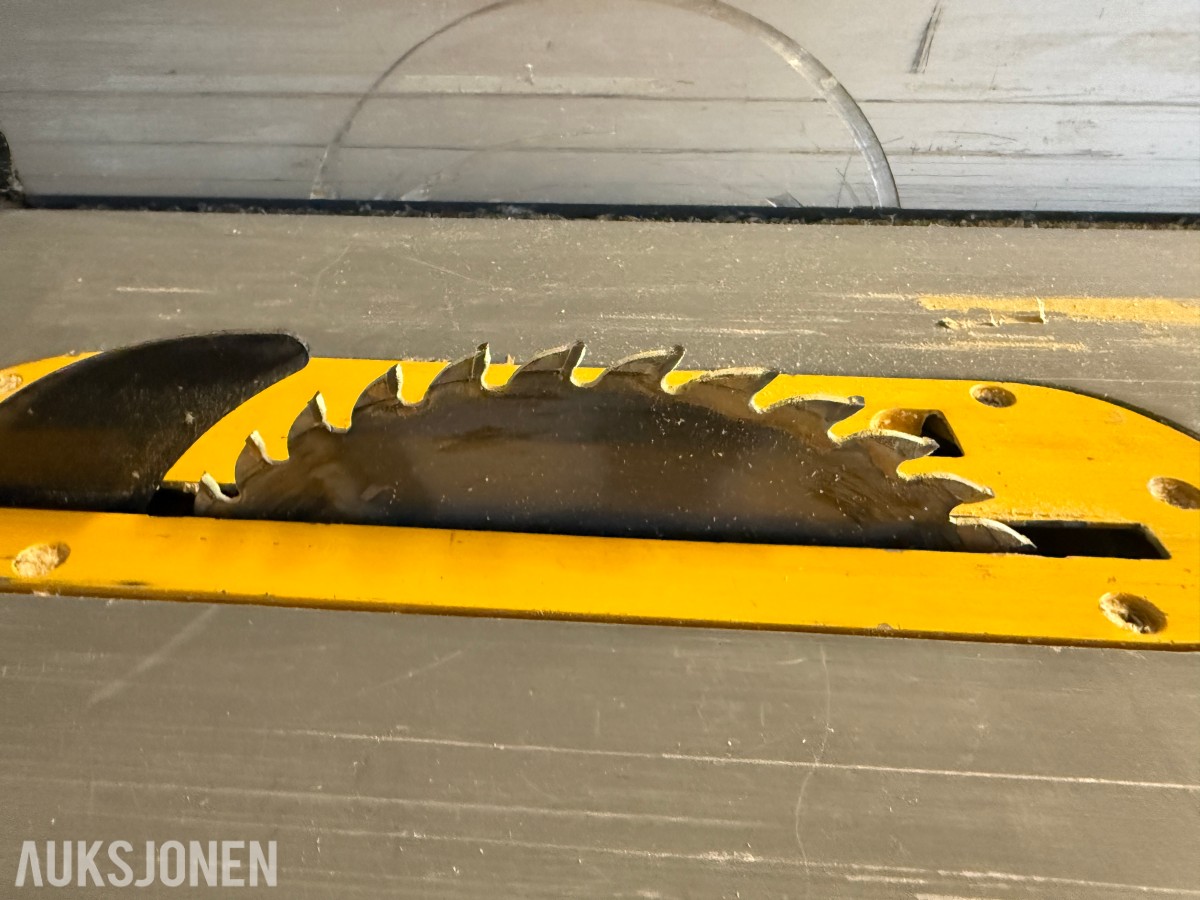DeWalt DWE7492-QS bordsag 2000 W