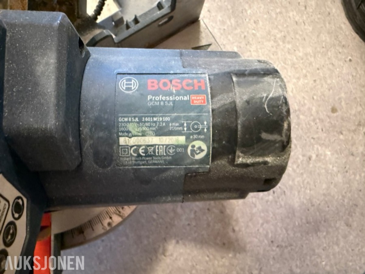 Bosch kapp- og gjærsag med 2 stikksager