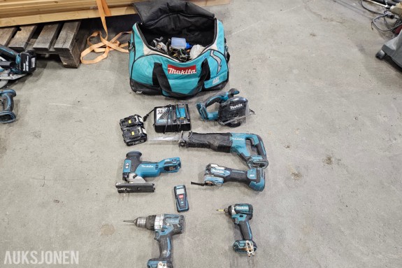 Makita 18V verktøysett i bag - DDF481 drill - DJR187 bajonettsag - DJV181 stikksag - DTM52 multiverktøy - metallsirkelsag - laser og lader