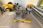 DeWalt kapp- og gjærsag med sagbord
