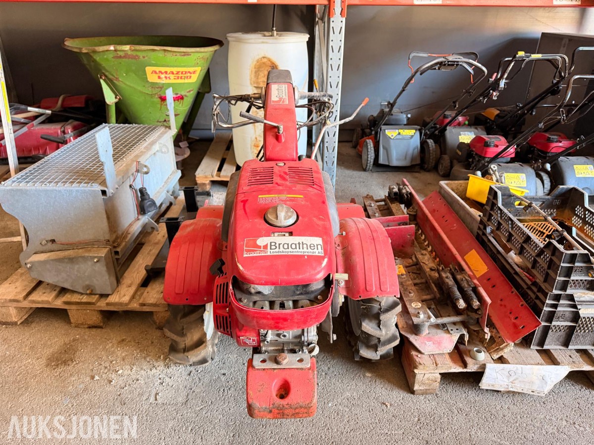 Tohjulstraktor med Honda-motor, Tielbürger F810 klipper og diverse deler