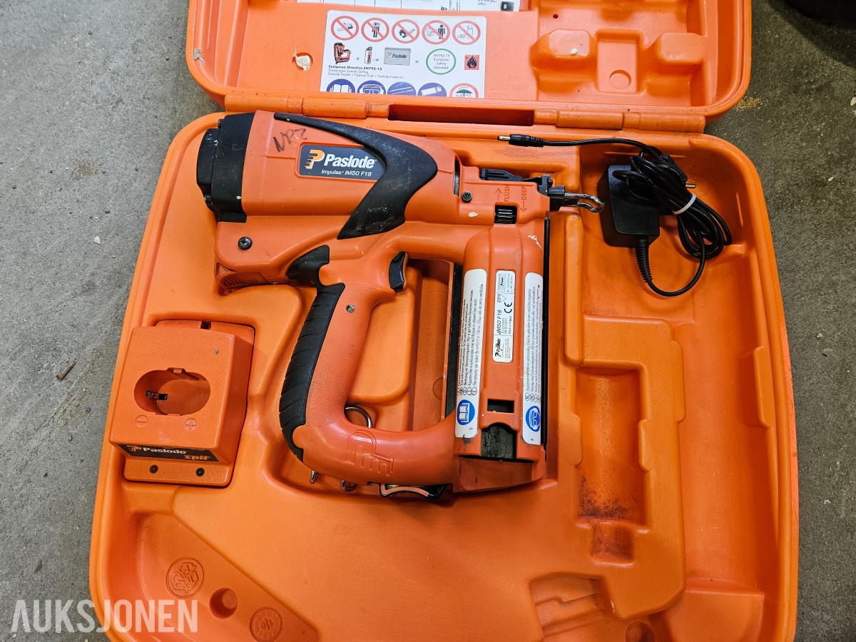 Proline 300 kompressor - to IM50 F18 gassdrevne dykkertpistoler