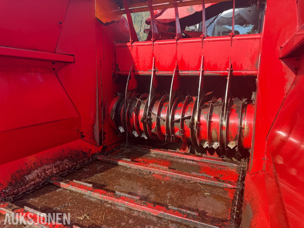 2019 Teagle Tomahawk 8100 Halmkutter, hydraulisk utkast, fjernkonsoll