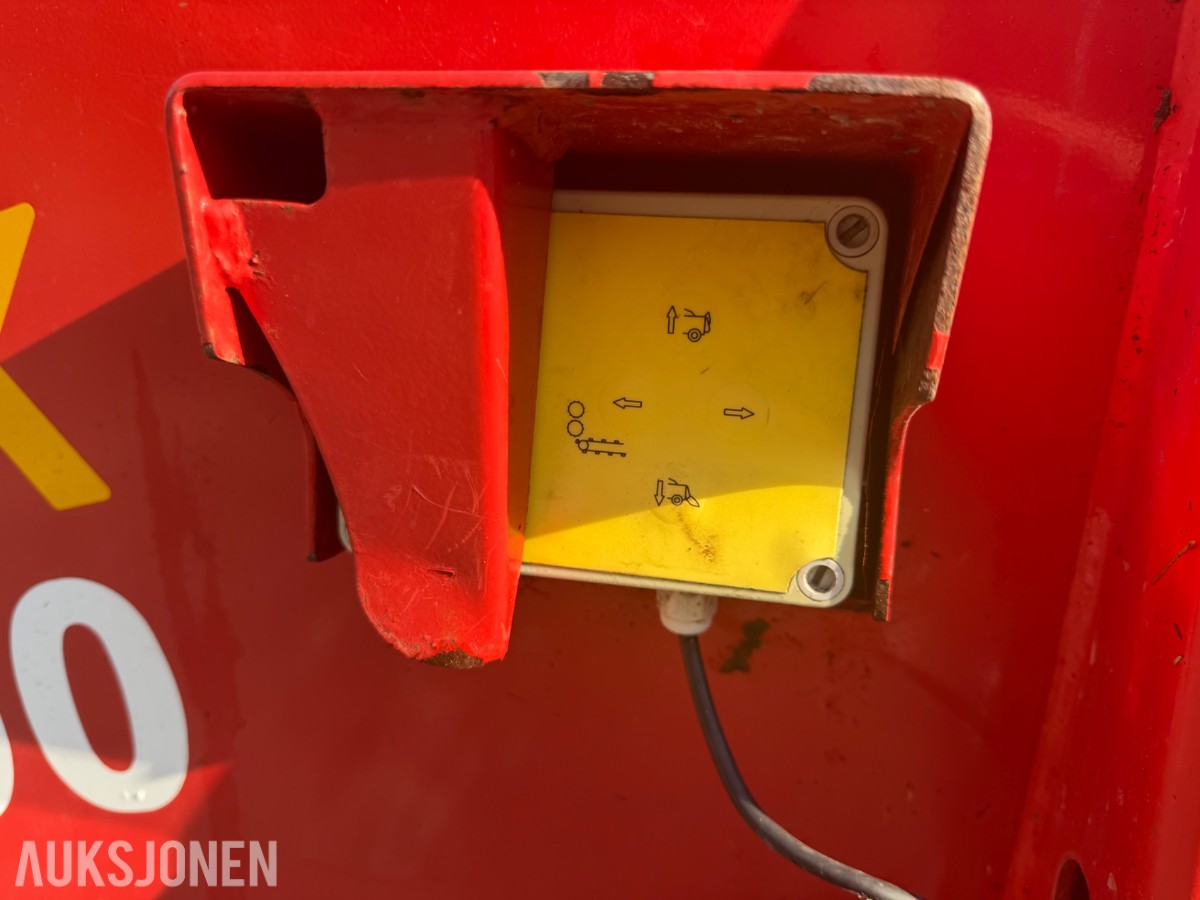 2019 Teagle Tomahawk 8100 Halmkutter, hydraulisk utkast, fjernkonsoll