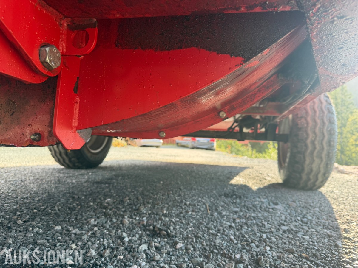 2019 Teagle Tomahawk 8100 Halmkutter, hydraulisk utkast, fjernkonsoll