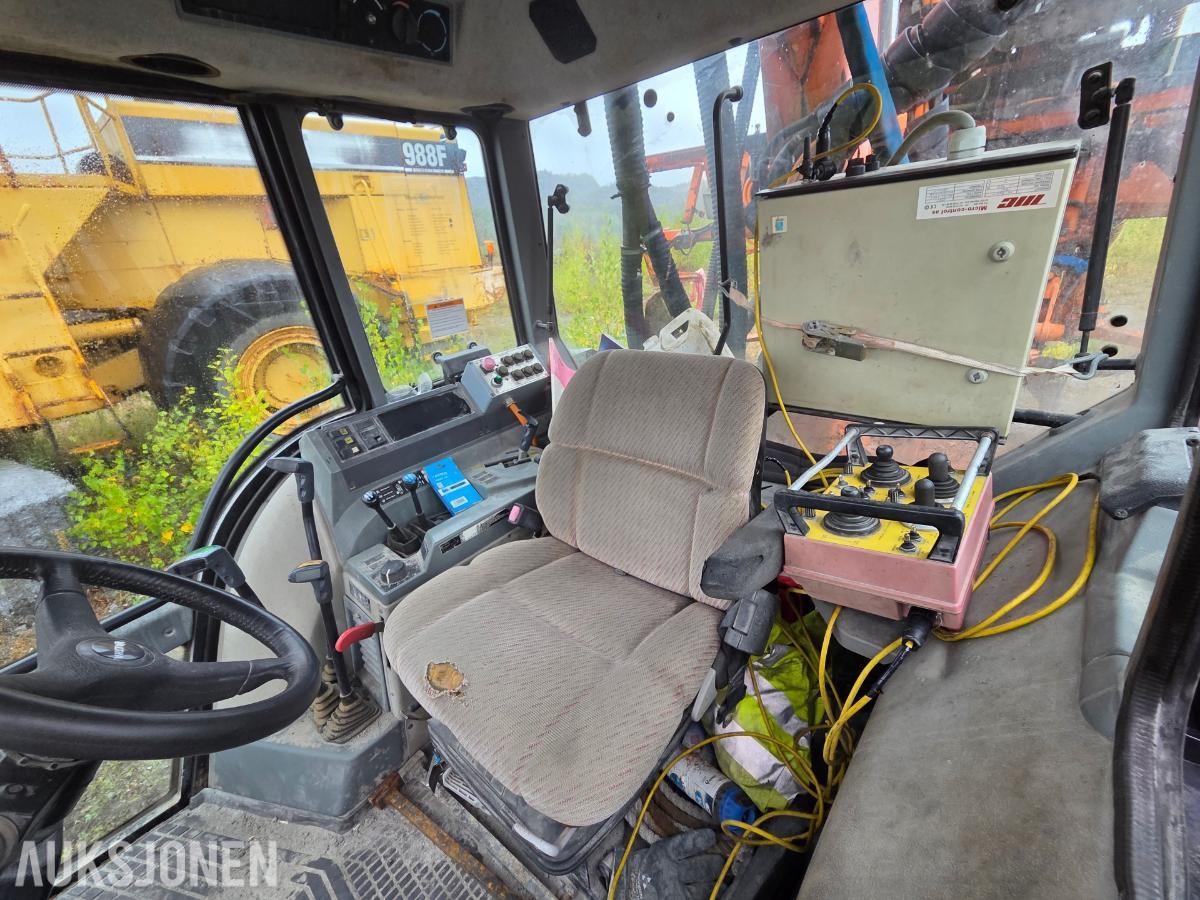 2000 TAMROCK PB200 TRIMMER montert på Valmet 8150 traktor