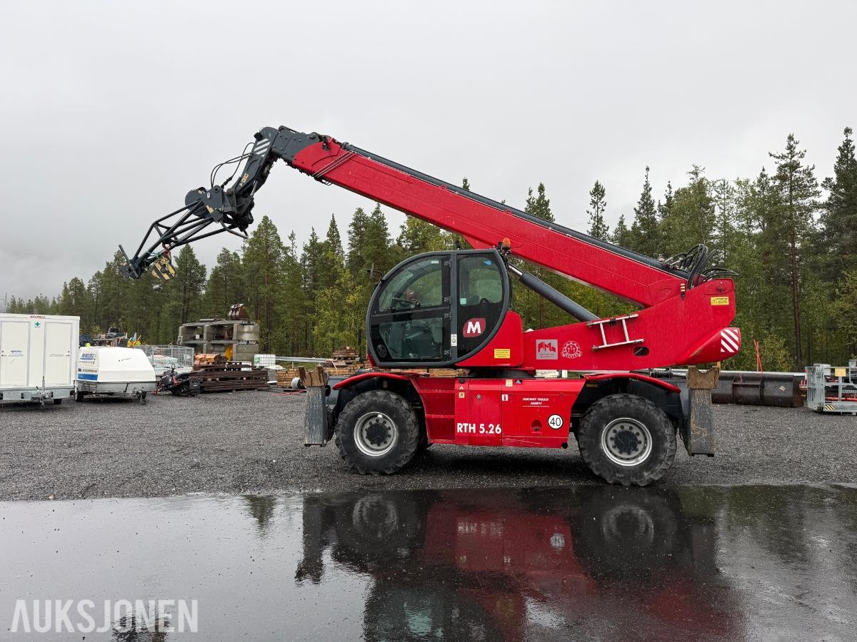 2013 Magni RTH 5.26 teleskoptruck, 2 472 t, personkurv, pallegafler, skuffe, jib og fjernkontroll
