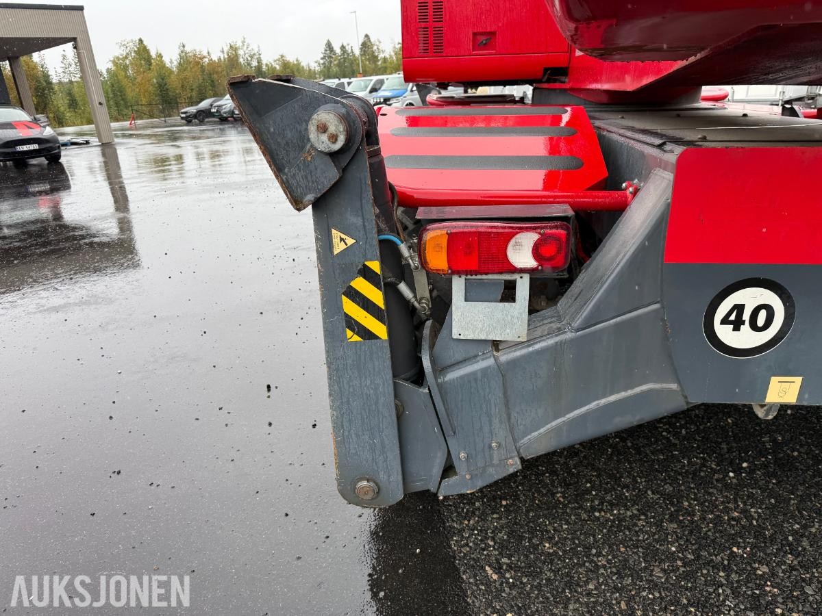 2013 Magni RTH 5.26 teleskoptruck, 2 472 t, personkurv, pallegafler, skuffe, jib og fjernkontroll