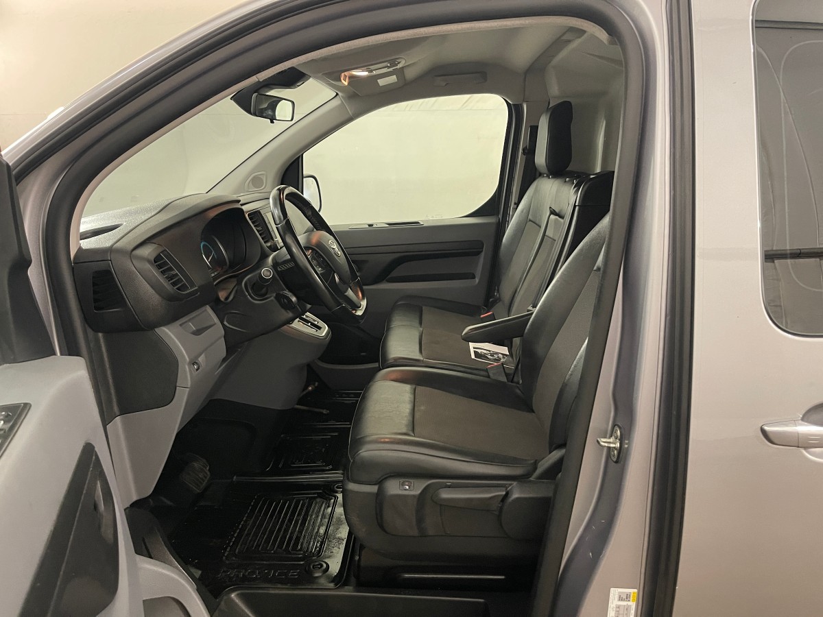 2021 Toyota ProAce ELECTRIC 75kWT 136 HK HENGERFESTE KAMERA NAVI CRUISE SKYVEDØRER 