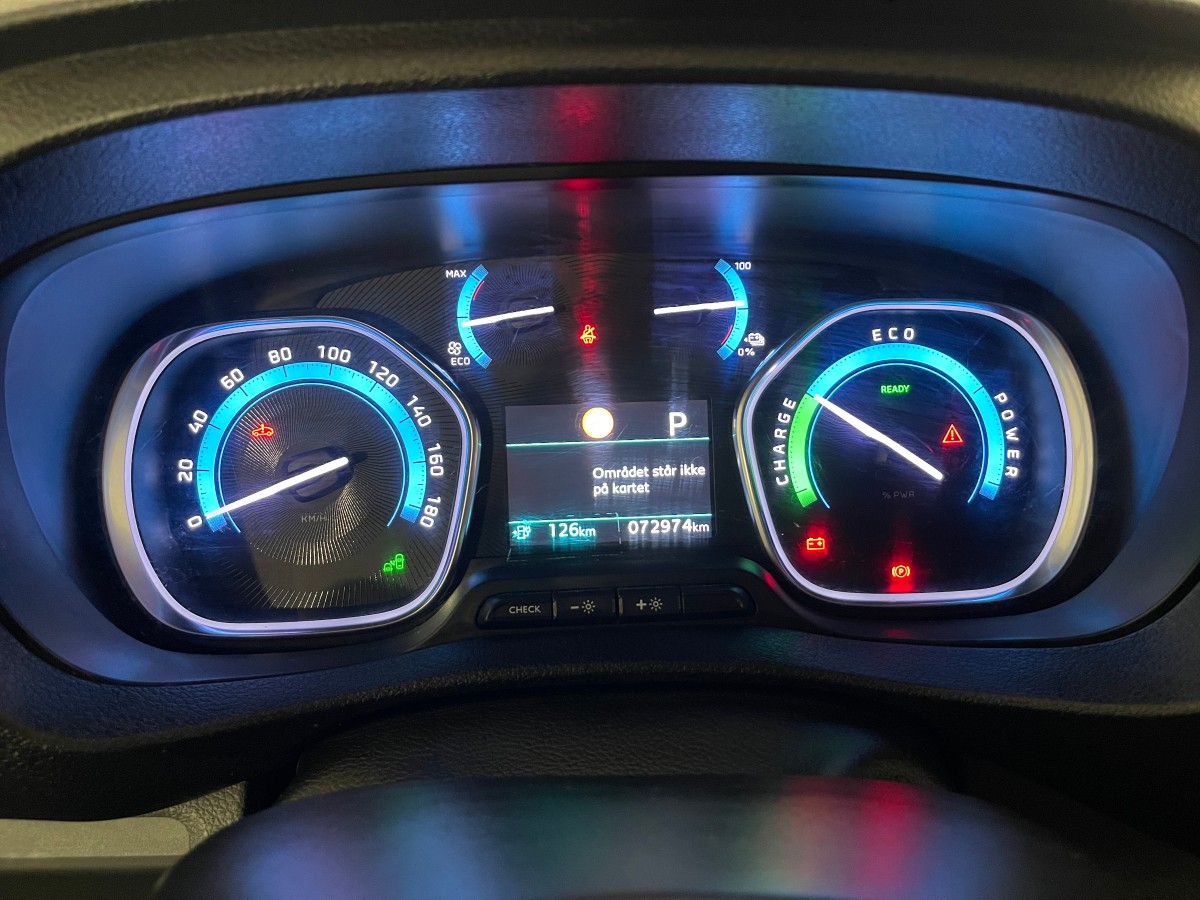 2021 Toyota ProAce ELECTRIC 75kWT 136 HK HENGERFESTE KAMERA NAVI CRUISE SKYVEDØRER 