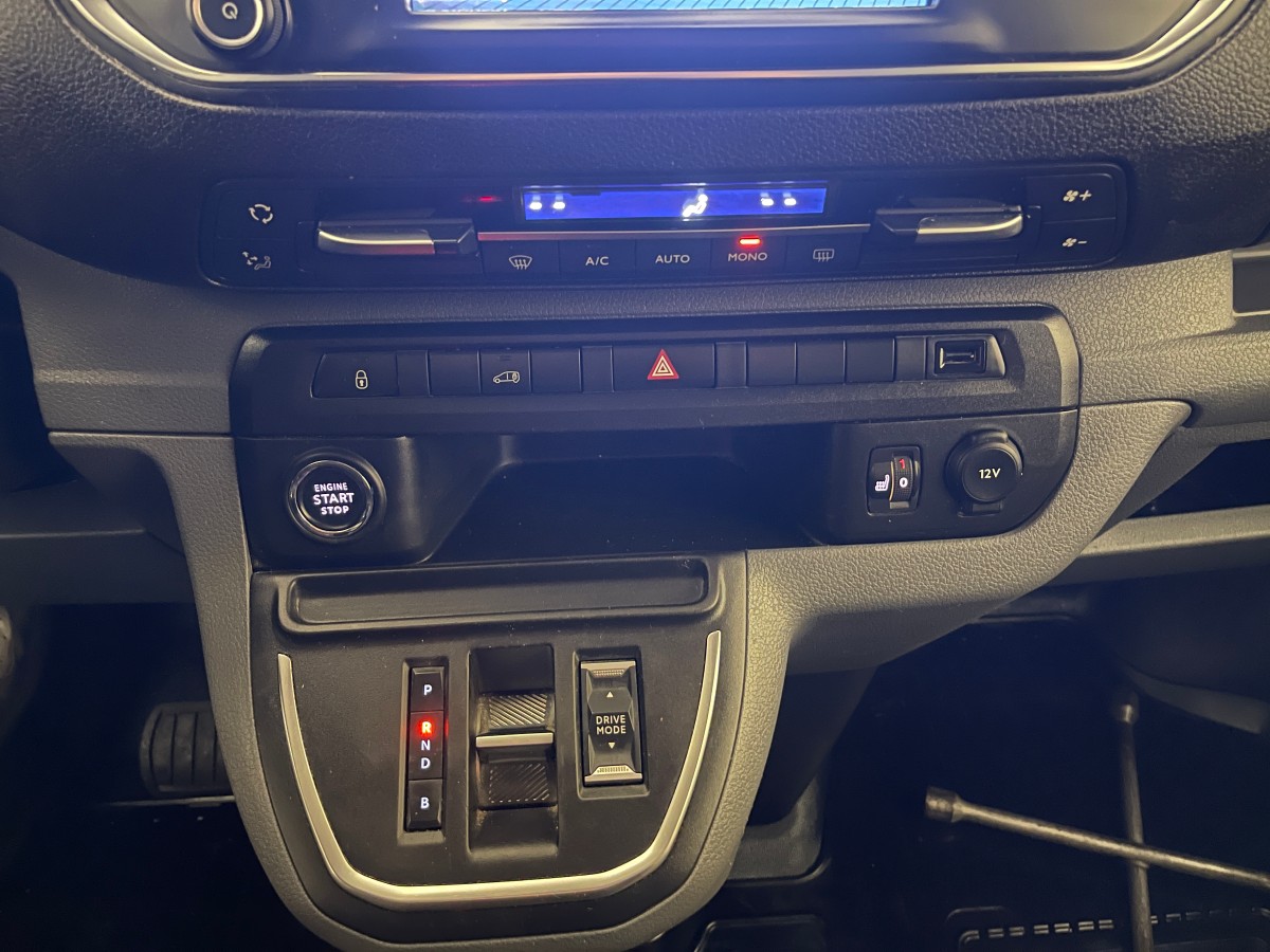 2021 Toyota ProAce ELECTRIC 75kWT 136 HK HENGERFESTE KAMERA NAVI CRUISE SKYVEDØRER 