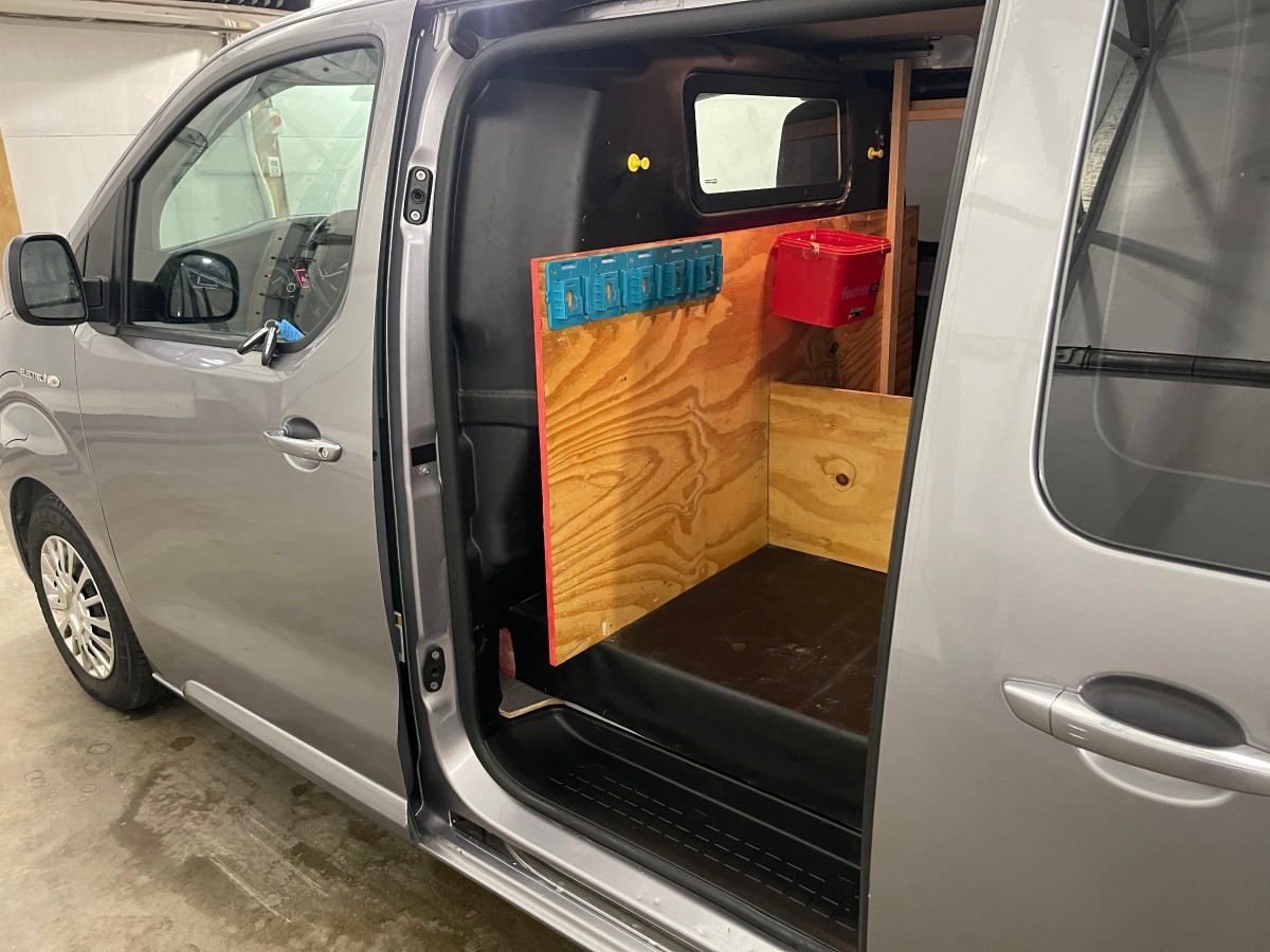 2021 Toyota ProAce ELECTRIC 75kWT 136 HK HENGERFESTE KAMERA NAVI CRUISE SKYVEDØRER 