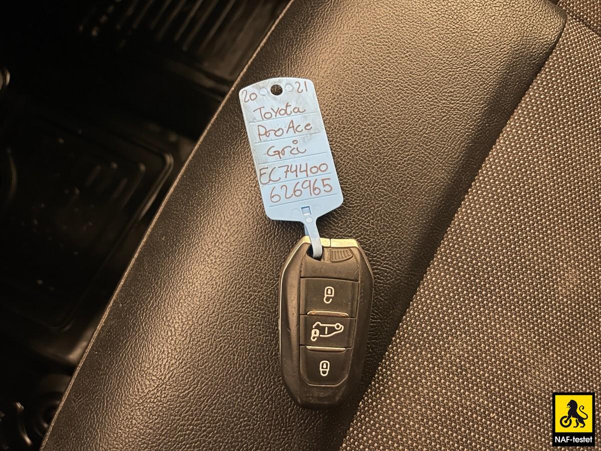 2021 Toyota ProAce ELECTRIC 75 KWH 136 HK AUT NAVI KAMERA CRUISE SKYVEDØRER