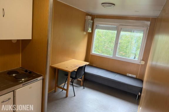 2004 20 fots Uniteam modulcontainer - Boligbrakke - Brakkerigg med dusj, kjøkken, seng og spiseplass