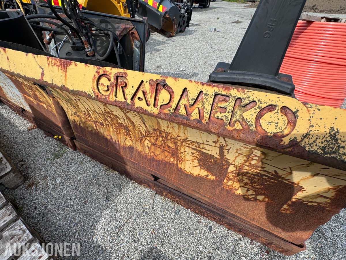 2010 Broddway Gradmeko Vikeplog - VP320