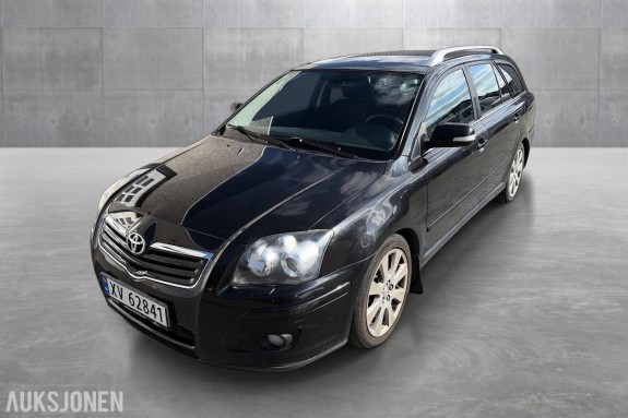2008 TOYOTA AVENSIS 2.0 D-4D 126 HK MANUELL HENGERFESTE NAVI KLIMA DAB