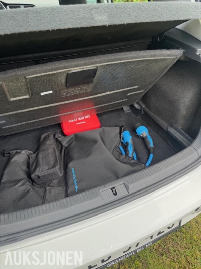 2019 Volkswagen E-Golf 136hk Adaptiv cruisekontroll, Kupevarmer Nylig EU godkjent